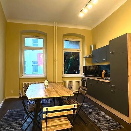 Schoenes Grosses Apartment Im Zentrum Berlins Esterno foto
